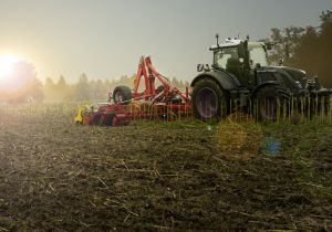 Déchaumeurs à disques traînés repliables Pöttinger Terradisc T