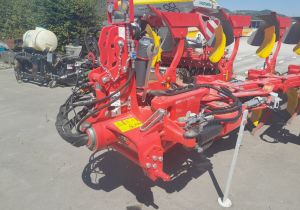 Charrue Pöttinger Servo 45 M + Nova