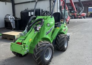 Chargeur articulé Avant 635i TDL