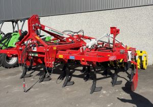 Déchaumeur à dents Pöttinger Synkro 4030 K Nova