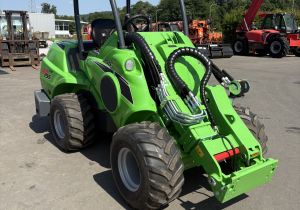 Chargeur articulé Avant 755i TDL