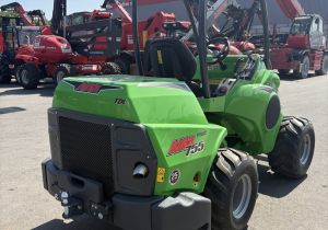 Chargeur articulé Avant 755i TDL