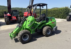 Chargeur articulé Avant 755i TDL