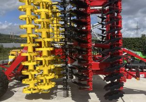 Déchaumeur à disques Pöttinger Terradisc 6001 T