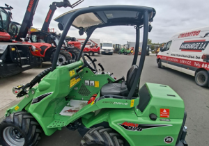 Chargeur articulé Avant 528 TDL