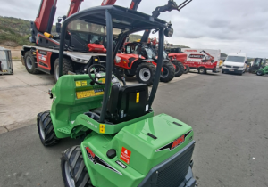 Chargeur articulé Avant 528 TDL