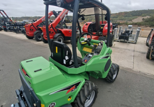 Chargeur articulé Avant 528 TDL