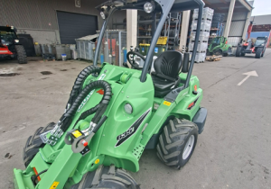 Chargeur articulé Avant 635i TDL