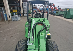 Chargeur articulé Avant 635i TDL