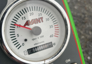 Chargeur articulé Avant 635i TDL