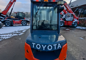 Chariot élévateur Toyota Tonero 3T